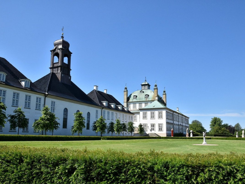 Cung Điện Fredensborg Cung Điện Fredensborg